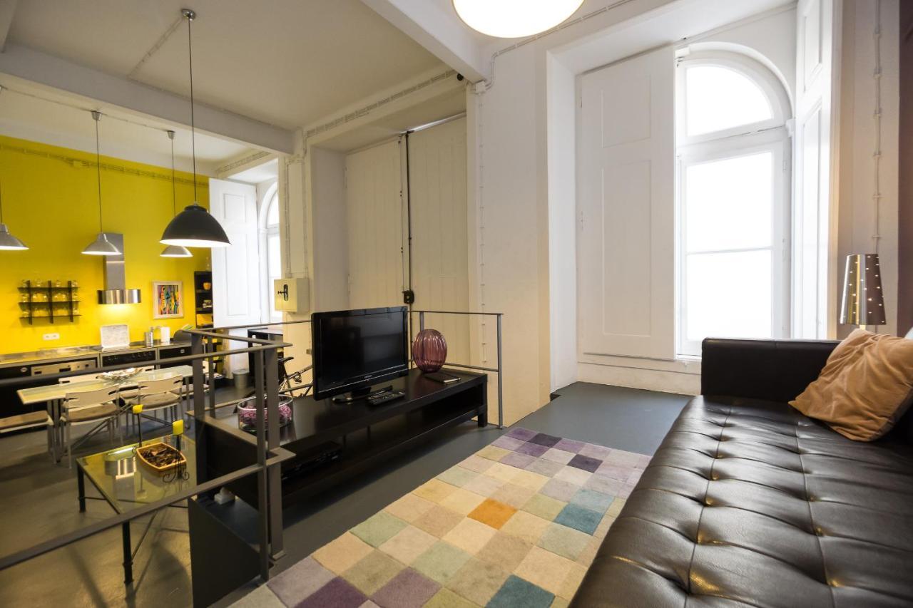 Large & Relaxing Loft In Alfama Apartment Lisbon Bagian luar foto