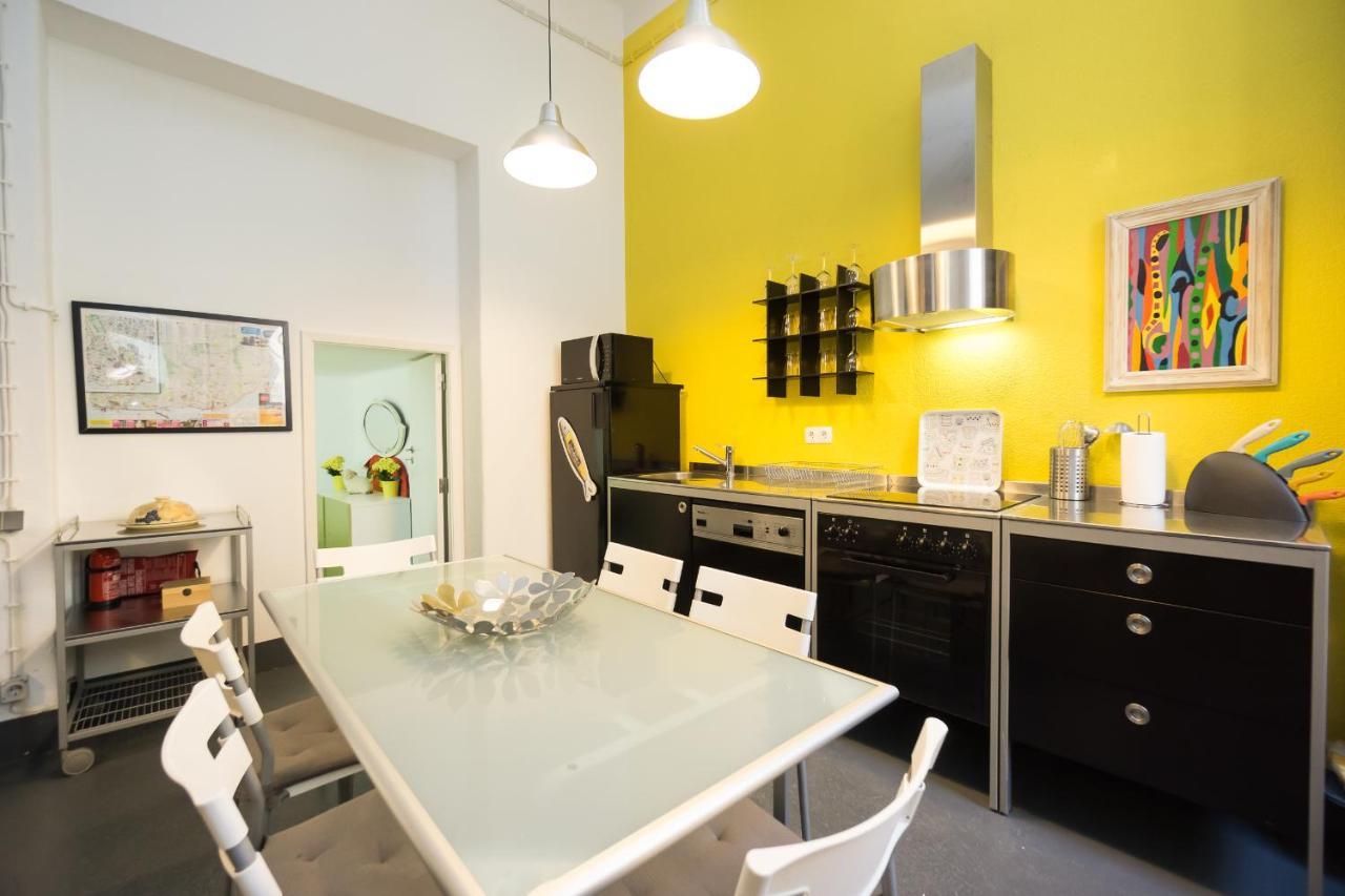 Large & Relaxing Loft In Alfama Apartment Lisbon Bagian luar foto