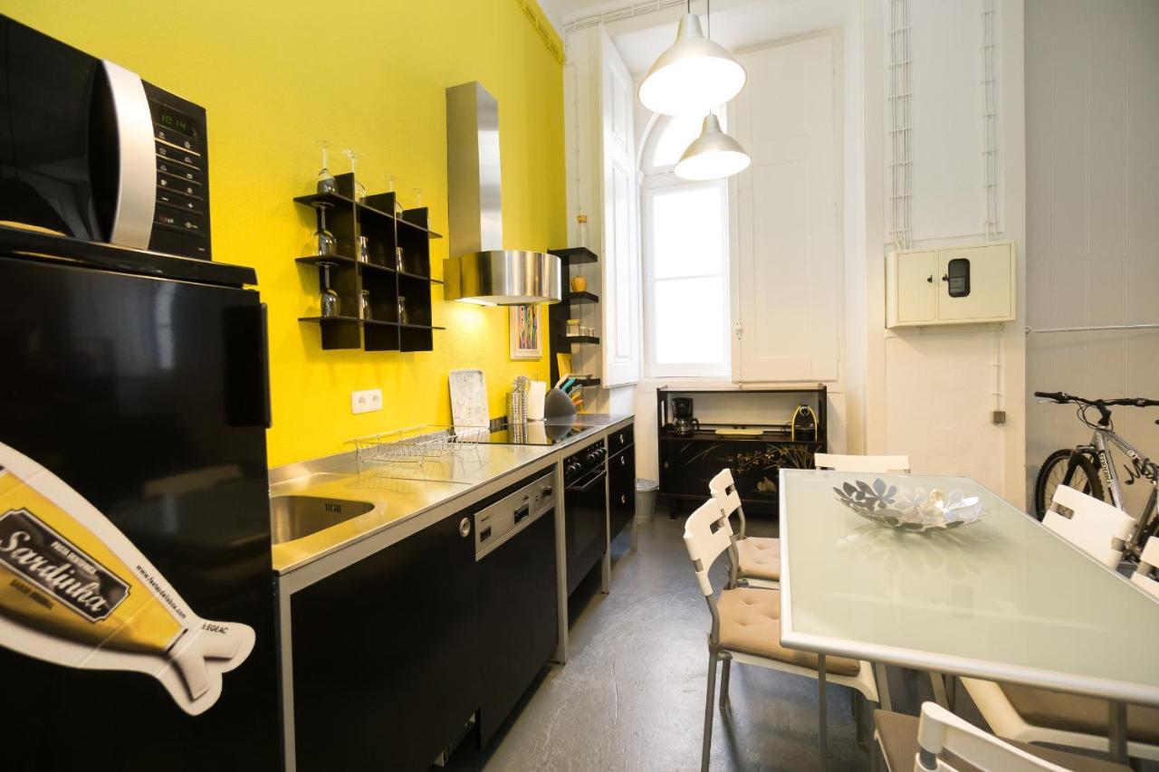 Large & Relaxing Loft In Alfama Apartment Lisbon Bagian luar foto