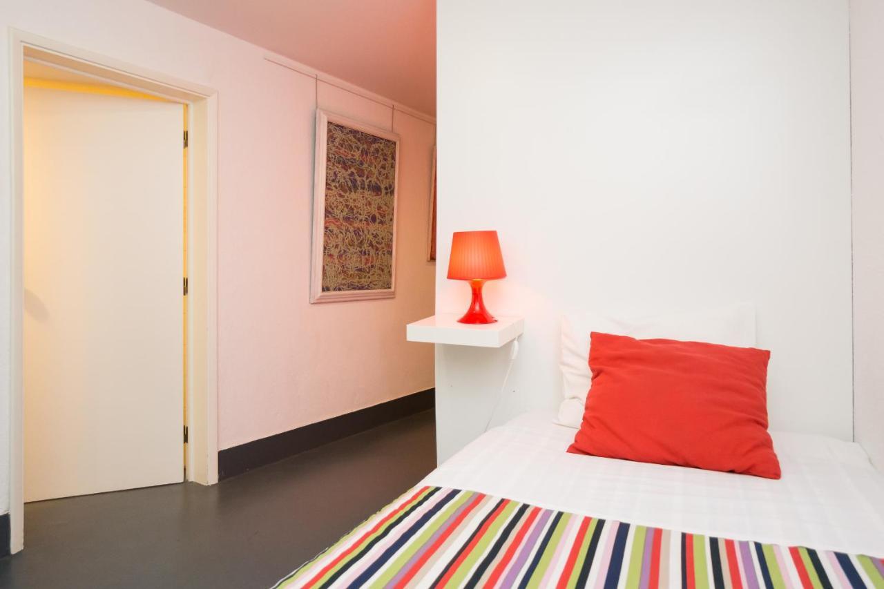 Large & Relaxing Loft In Alfama Apartment Lisbon Bagian luar foto