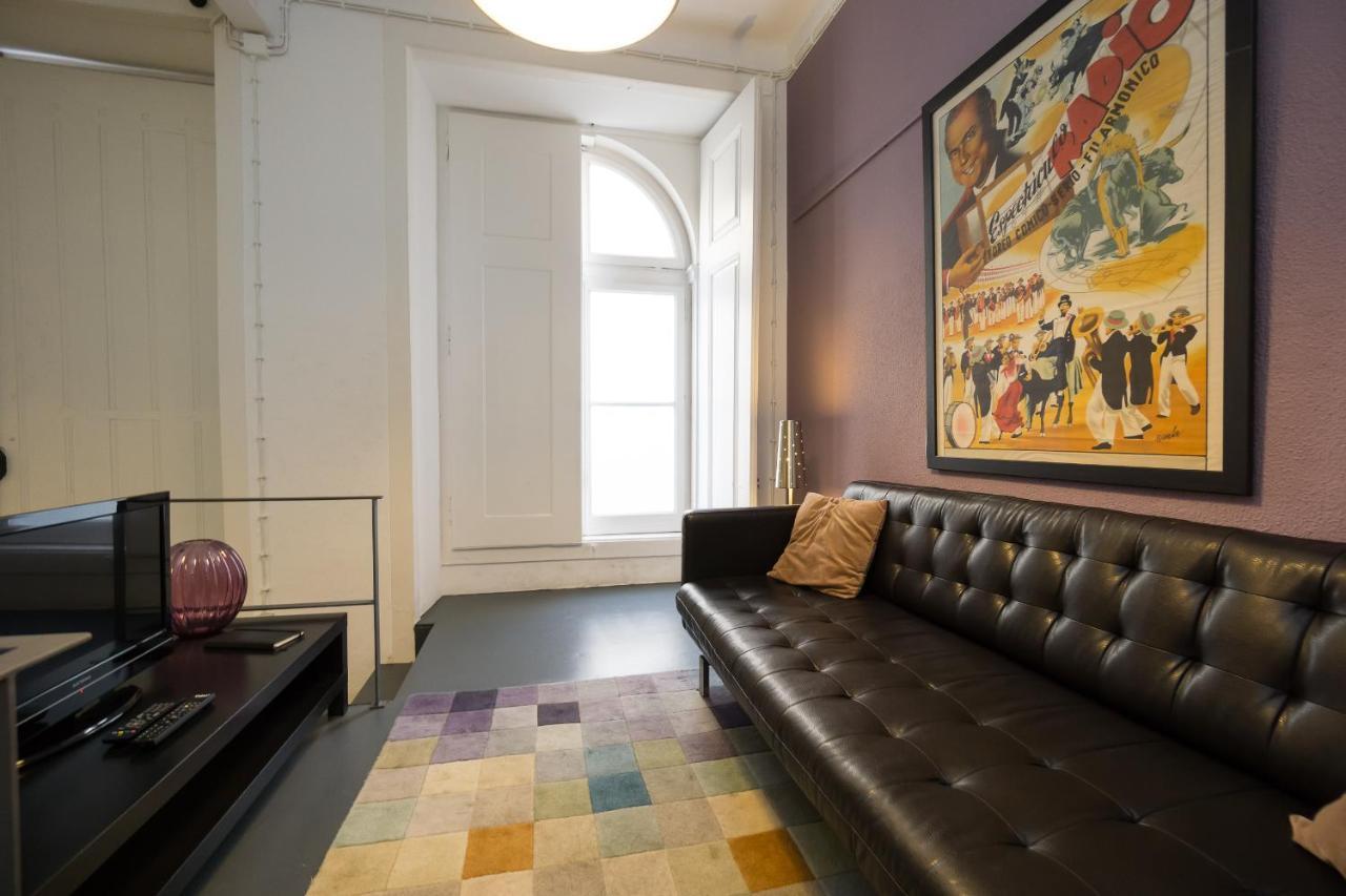 Large & Relaxing Loft In Alfama Apartment Lisbon Bagian luar foto